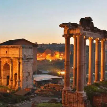 Domus Aurea 295 公寓 *