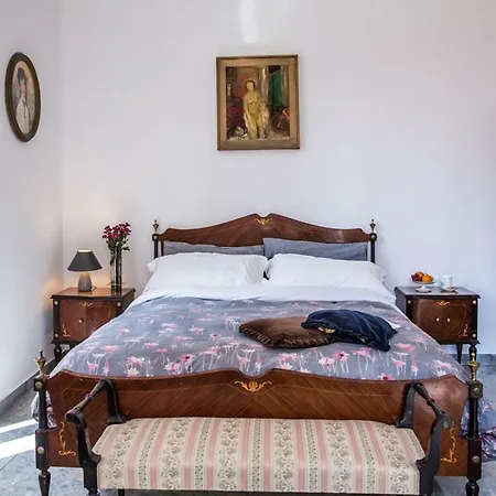 Διαμέρισμα Domus Aurea 295 *