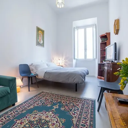 Διαμέρισμα Domus Aurea 295 *
