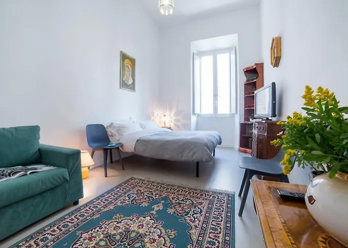 Διαμέρισμα Domus Aurea 295 *