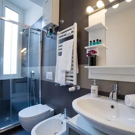 דירה Domus Aurea 295 רומא