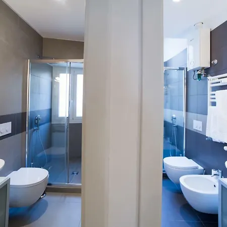 Domus Aurea 295 דירה