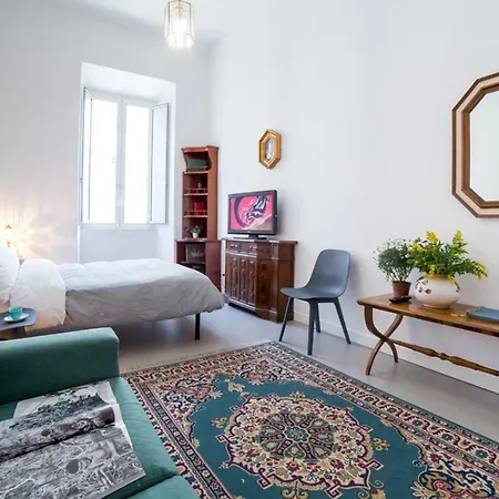 Domus Aurea 295 *
