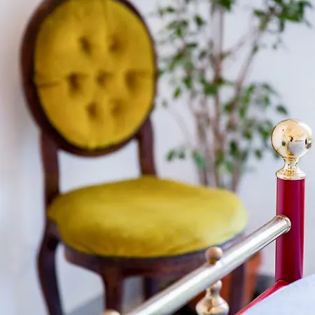 Domus Aurea 295 דירה