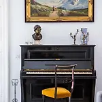 Domus Aurea 295 *